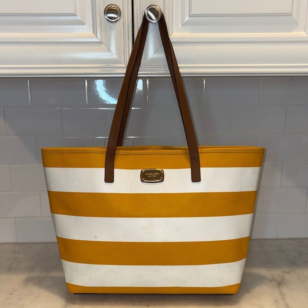 MICHAEL KORS Purse Bag Tote Large Jet Set Travel Stripe Saffiano Leather - Picture 1 of 16